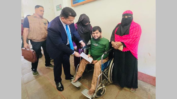 প্রতিবন্ধী