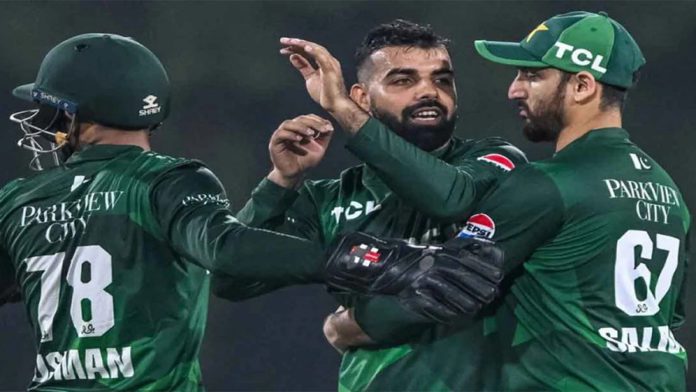 pakistan sadab khan পাকিস্তান